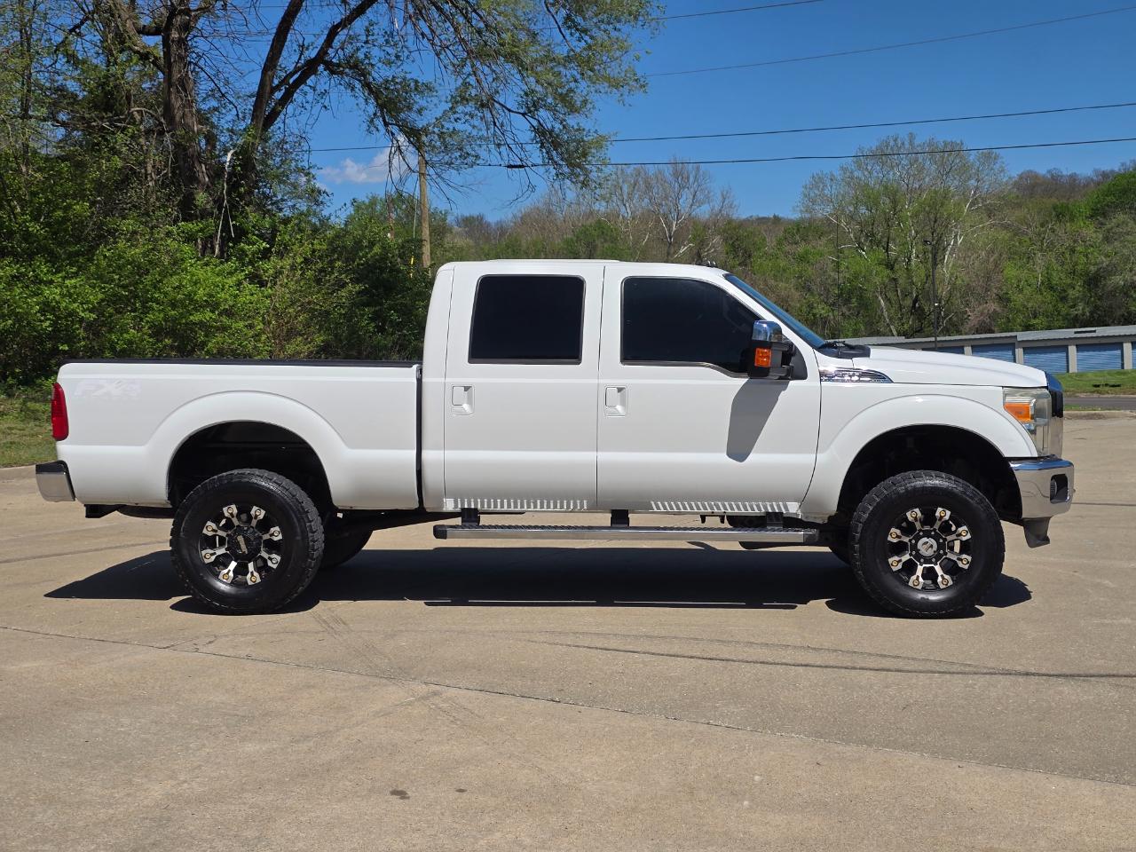 Ford F-250 SD Lariat Crew Cab 4WD 2012