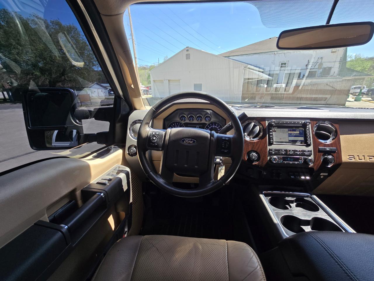 Ford F-250 SD Lariat Crew Cab 4WD 2012