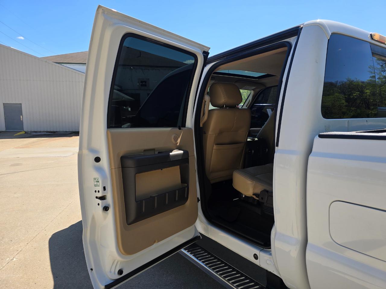 Ford F-250 SD Lariat Crew Cab 4WD 2012