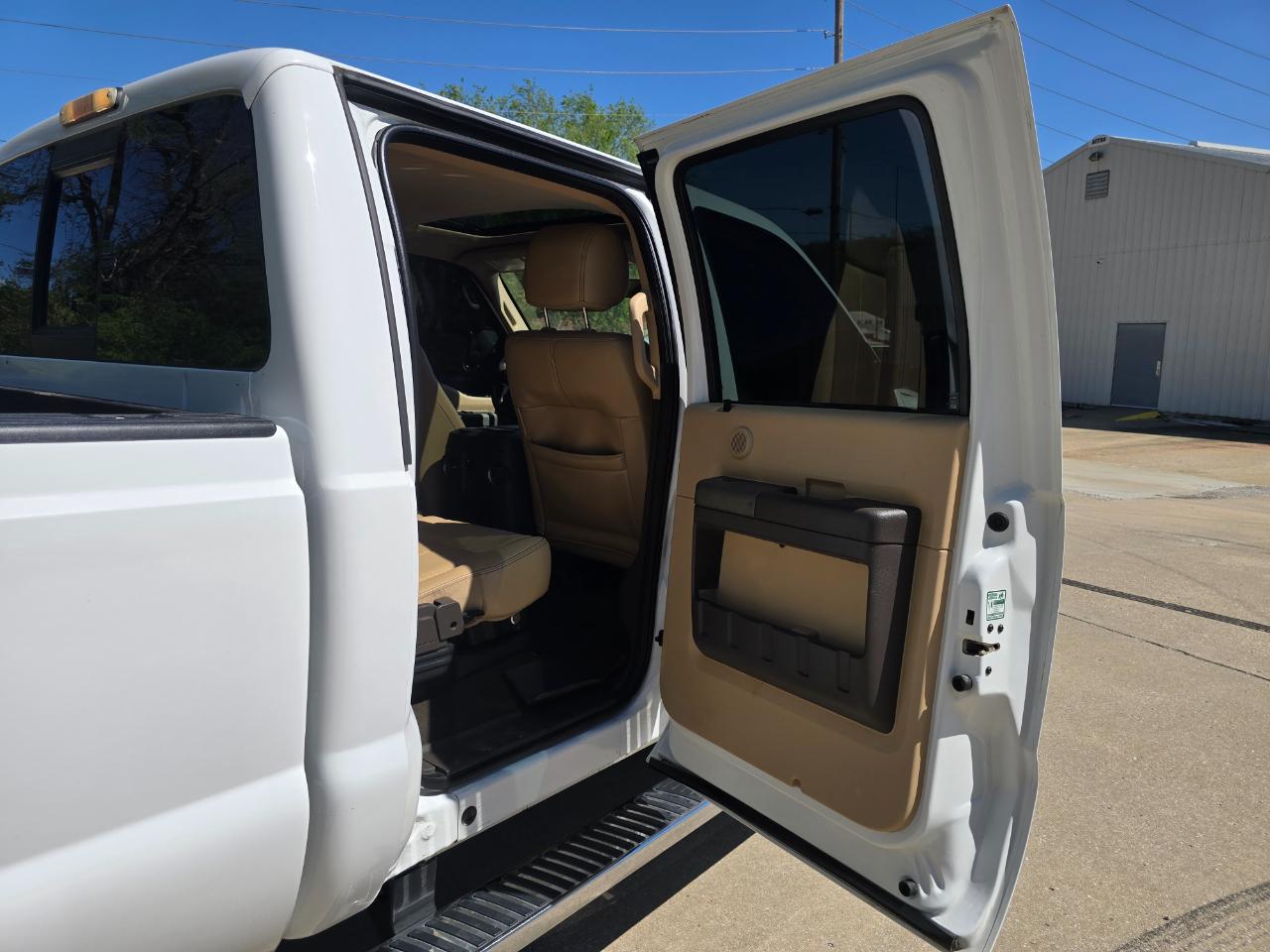 Ford F-250 SD Lariat Crew Cab 4WD 2012