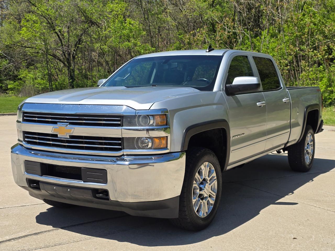 Chevrolet Silverado 2500HD LT Crew Cab Short Bed 4WD 2015