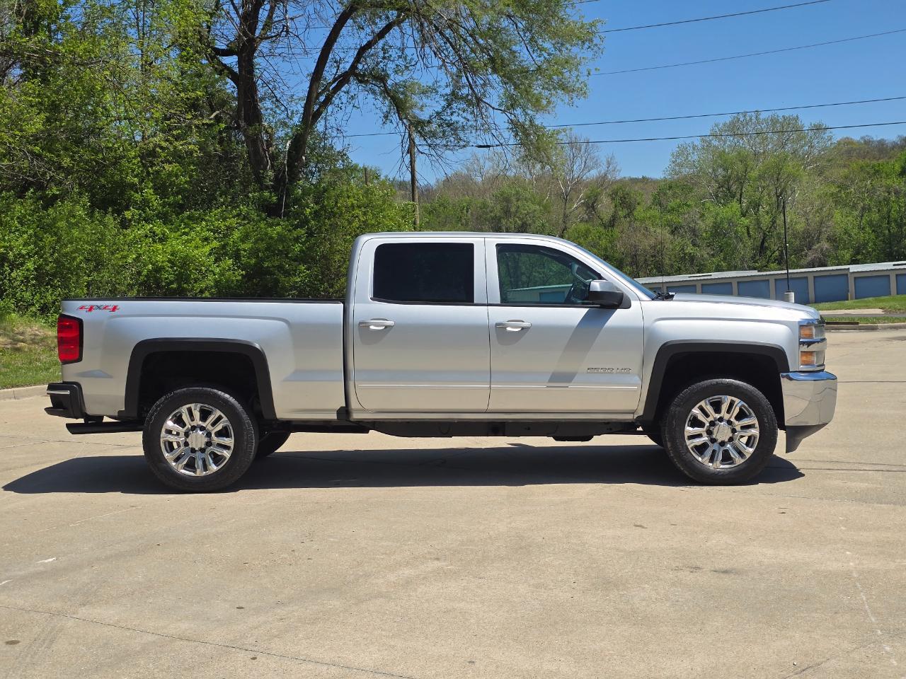 Chevrolet Silverado 2500HD LT Crew Cab Short Bed 4WD 2015