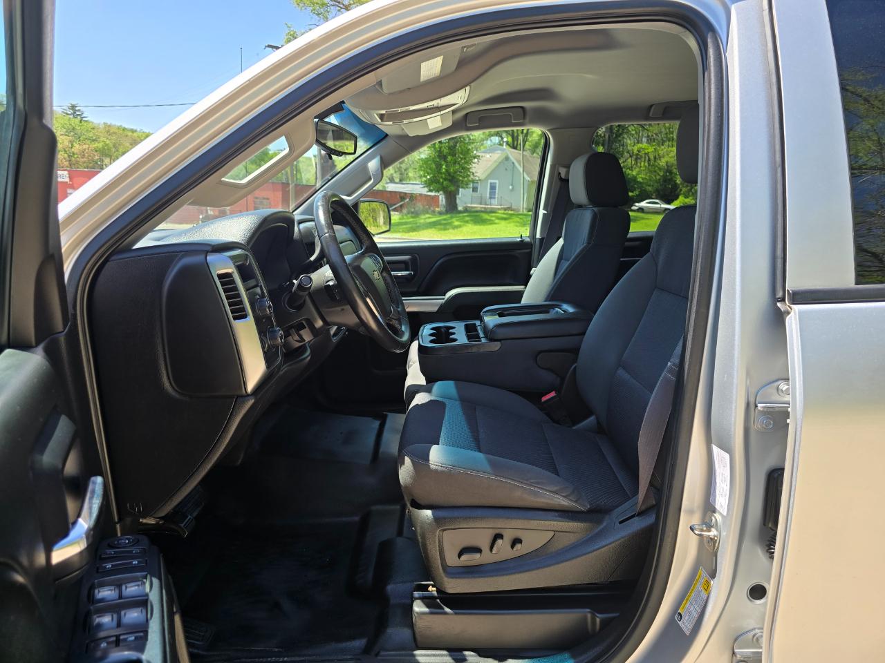 Chevrolet Silverado 2500HD LT Crew Cab Short Bed 4WD 2015