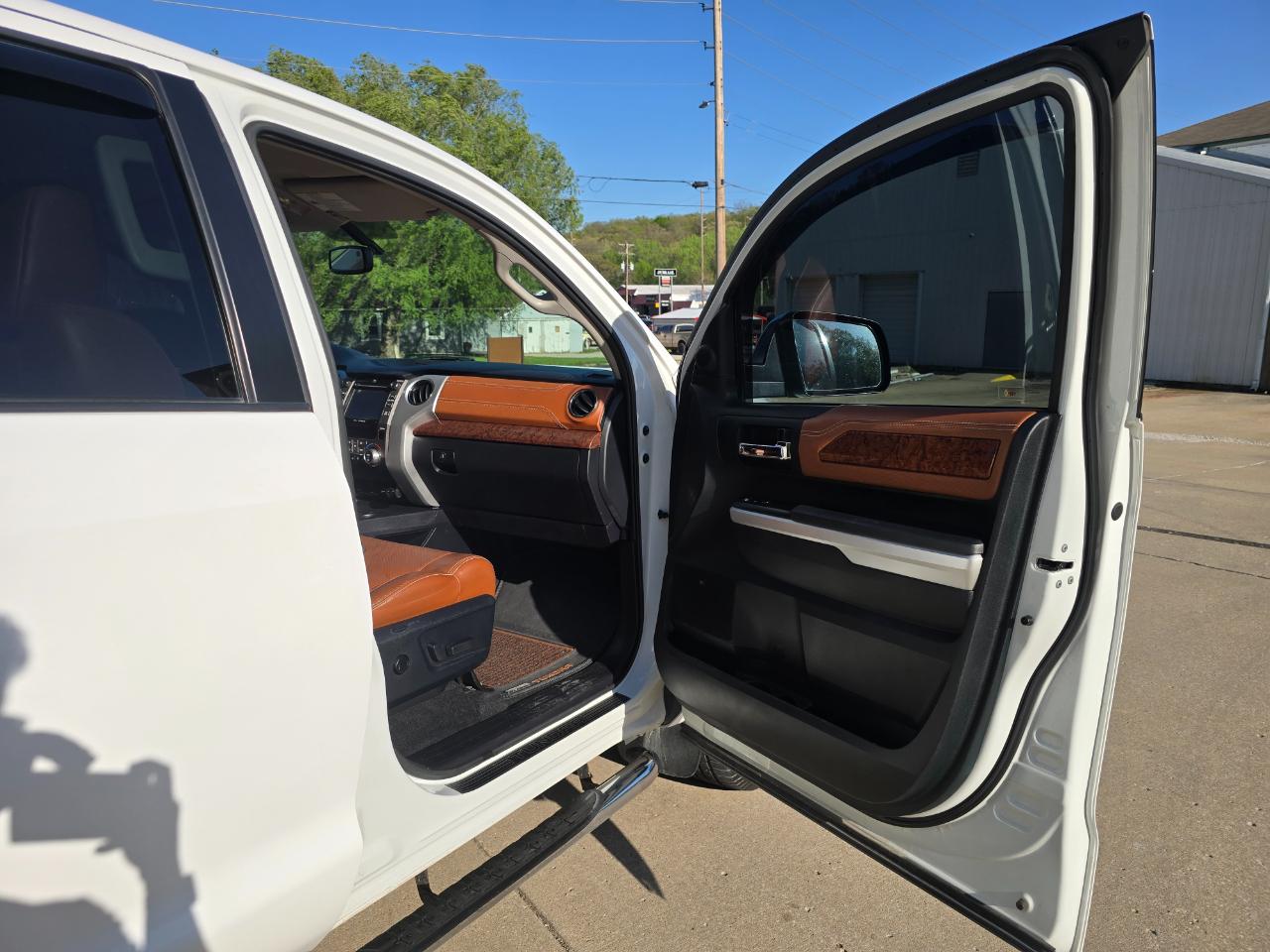 Toyota Tundra 1794 CrewMax 4WD 2017