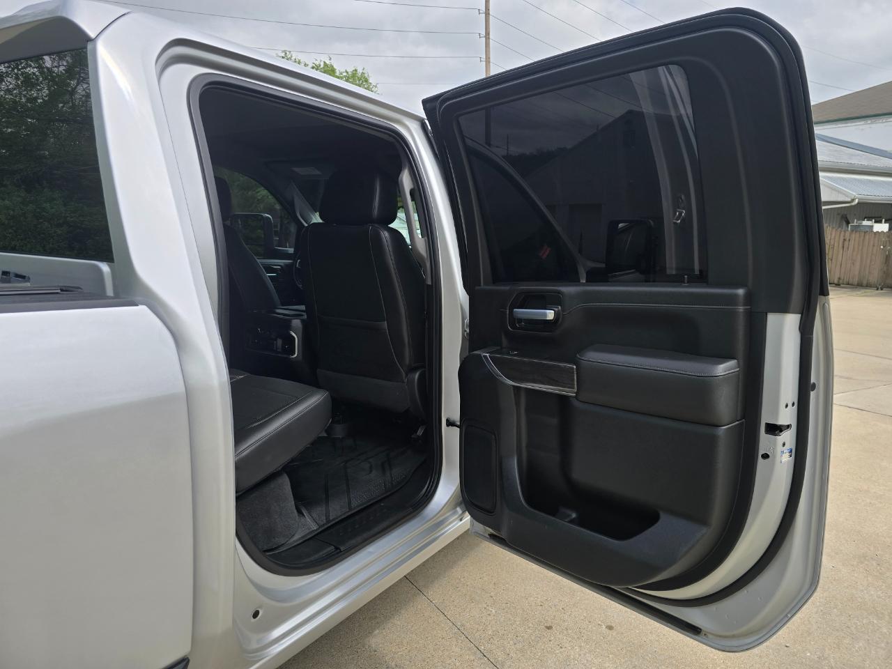 Chevrolet Silverado 2500HD LTZ Crew Cab 4WD 2020