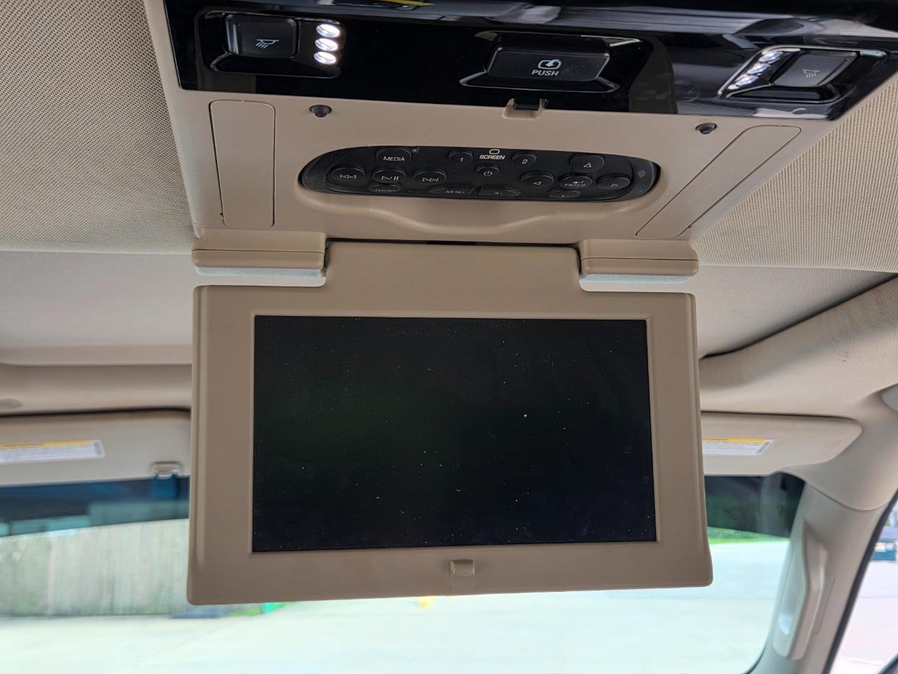 GMC Yukon XL Denali 4WD 2016