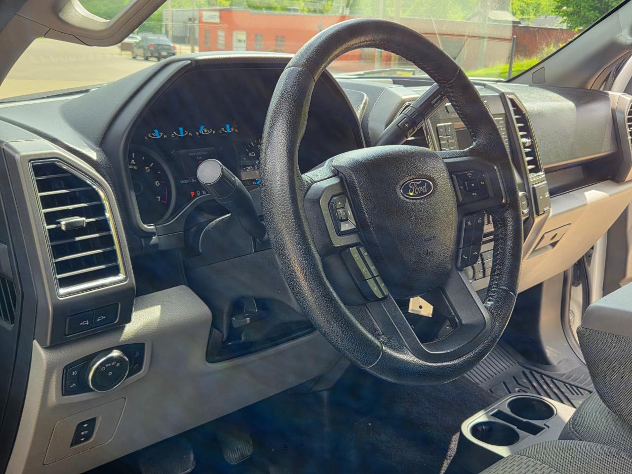 Ford F-150 XLT SuperCrew 6.5-ft. Bed 4WD 2016