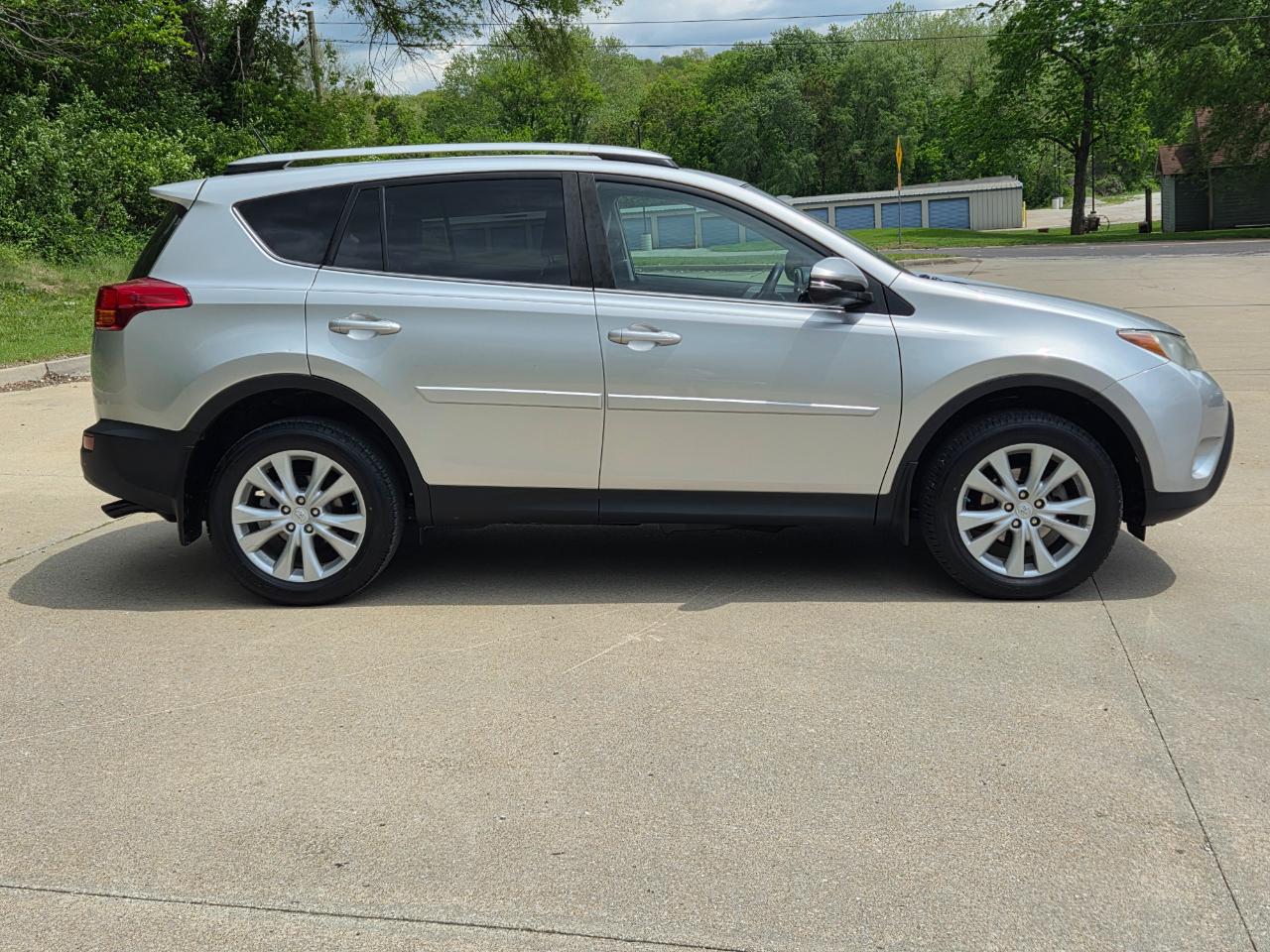 Toyota RAV4 Limited AWD 2014