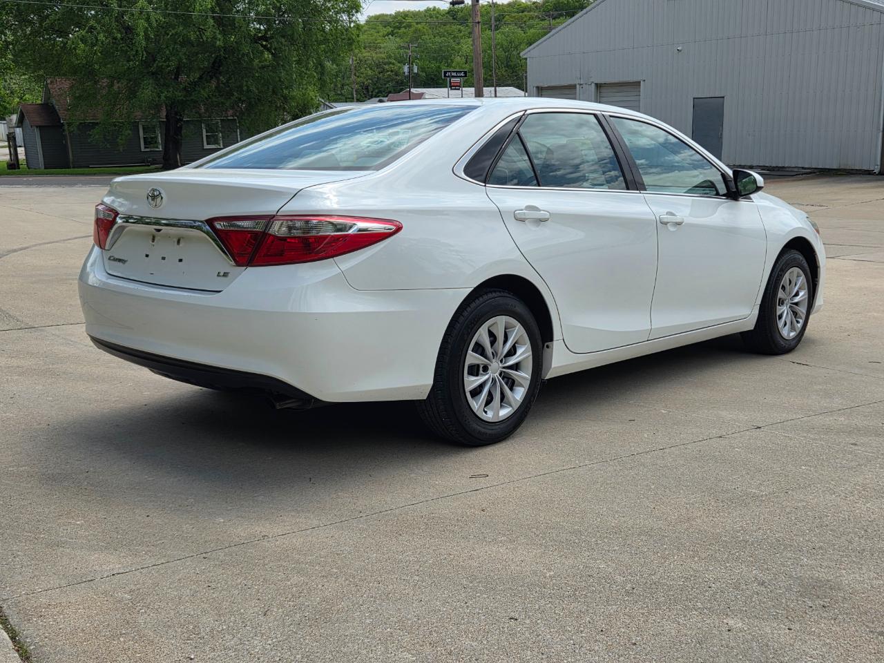 Toyota Camry SE 2017