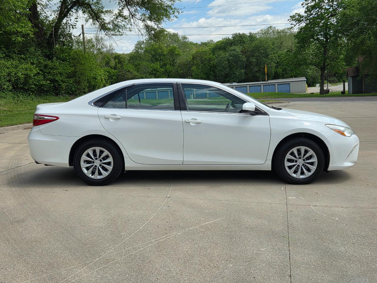 Toyota Camry SE 2017