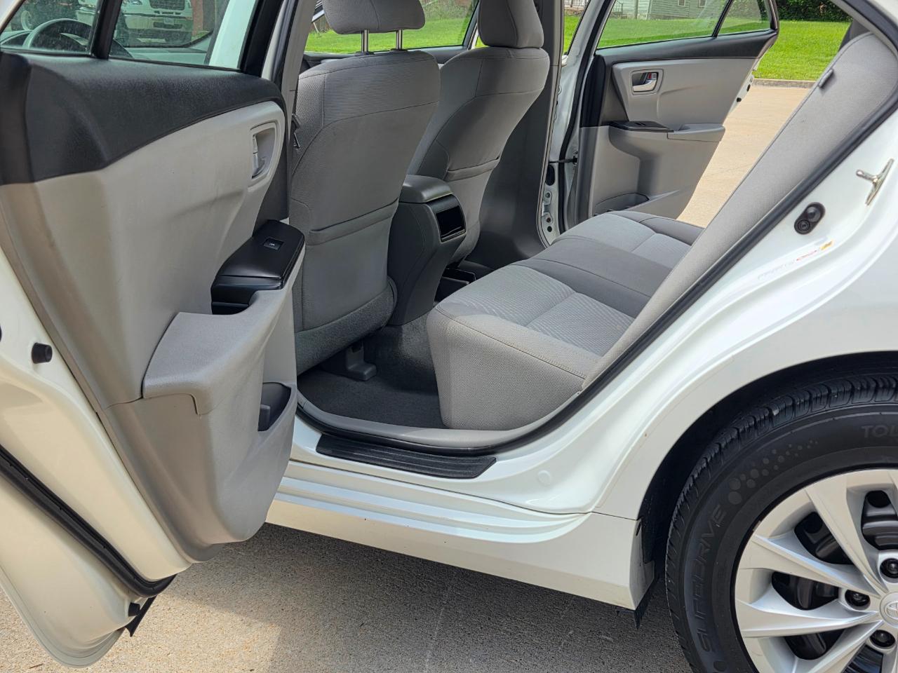 Toyota Camry SE 2017
