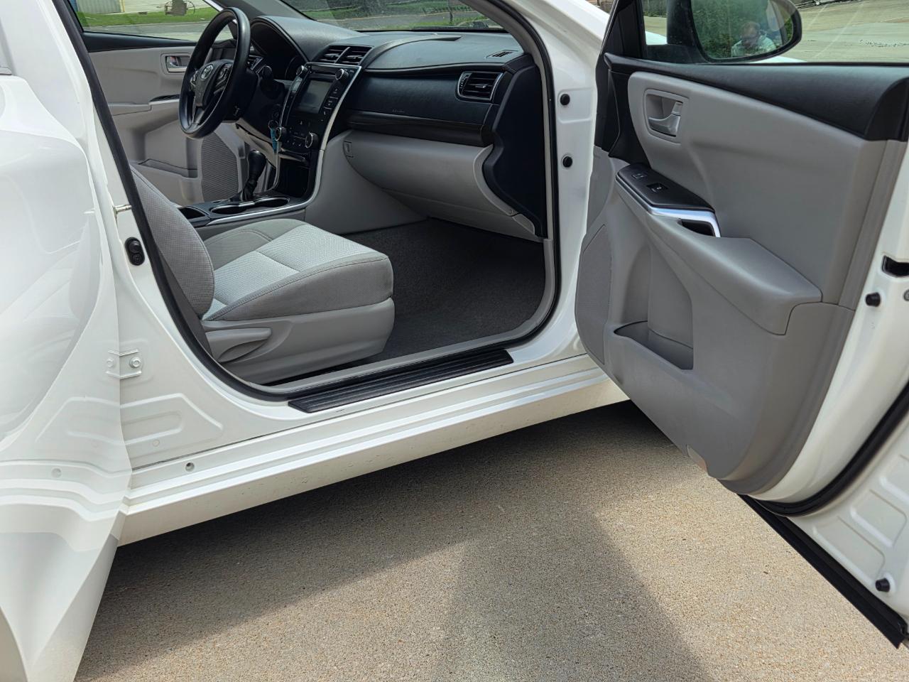 Toyota Camry SE 2017