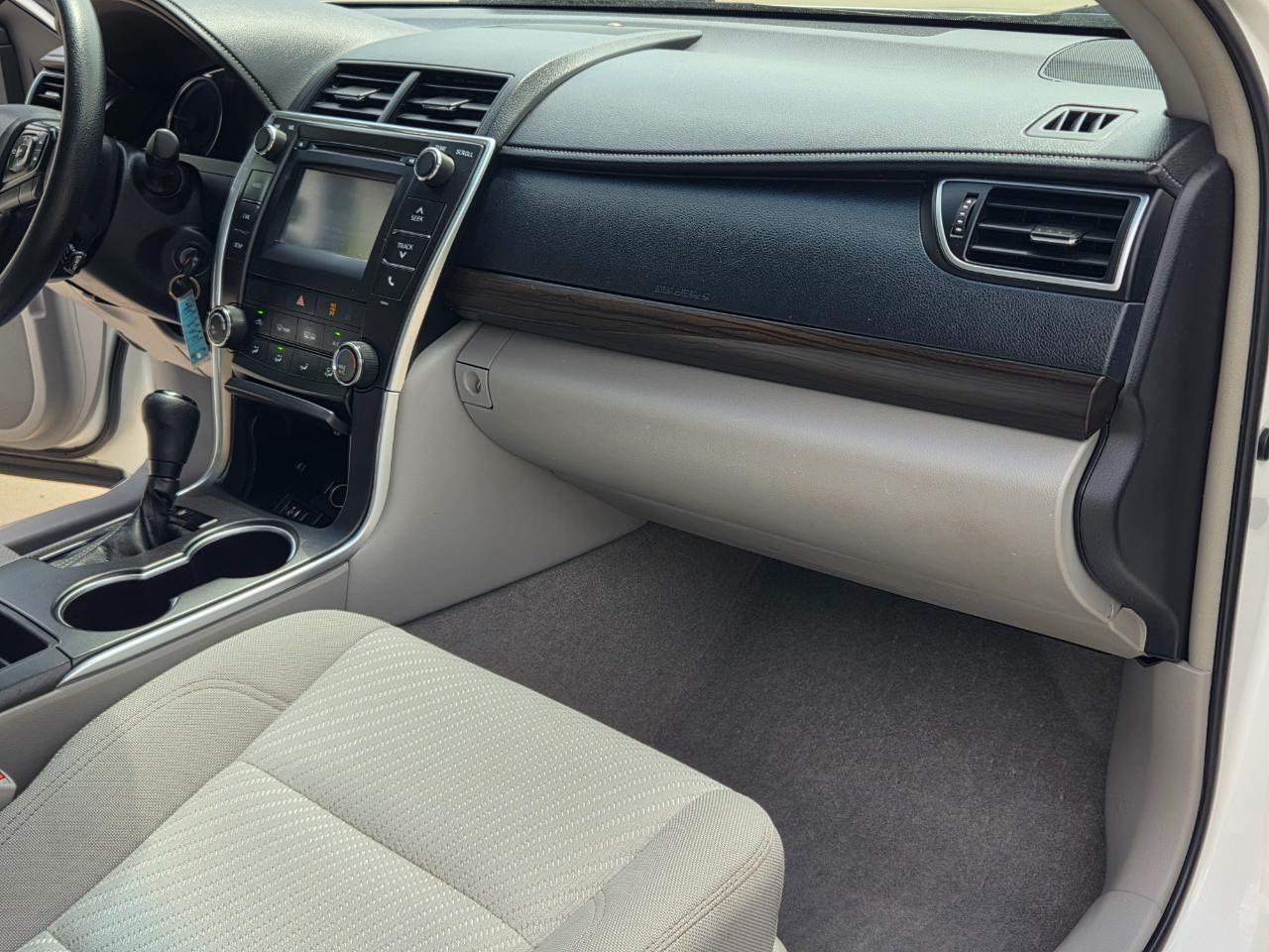 Toyota Camry SE 2017
