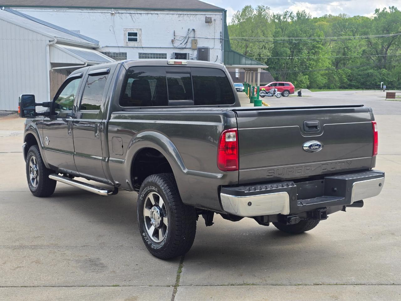 Ford F-350 SD Lariat Crew Cab 4WD 2016