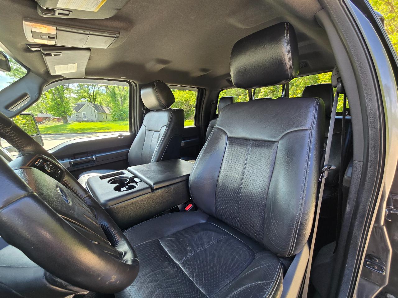 Ford F-350 SD Lariat Crew Cab 4WD 2016