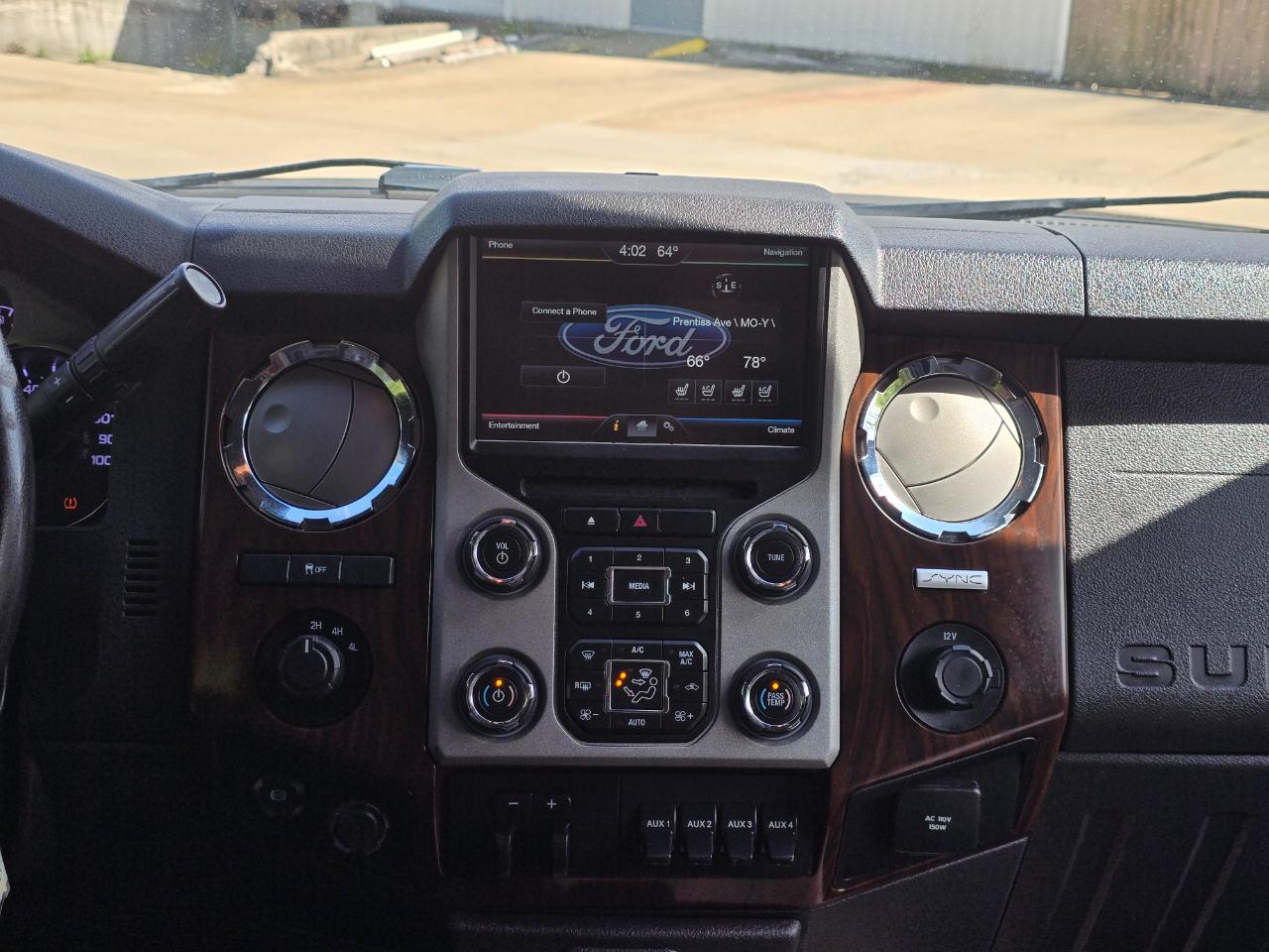 Ford F-350 SD Lariat Crew Cab 4WD 2016