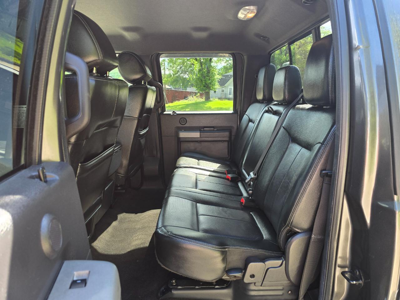 Ford F-350 SD Lariat Crew Cab 4WD 2016