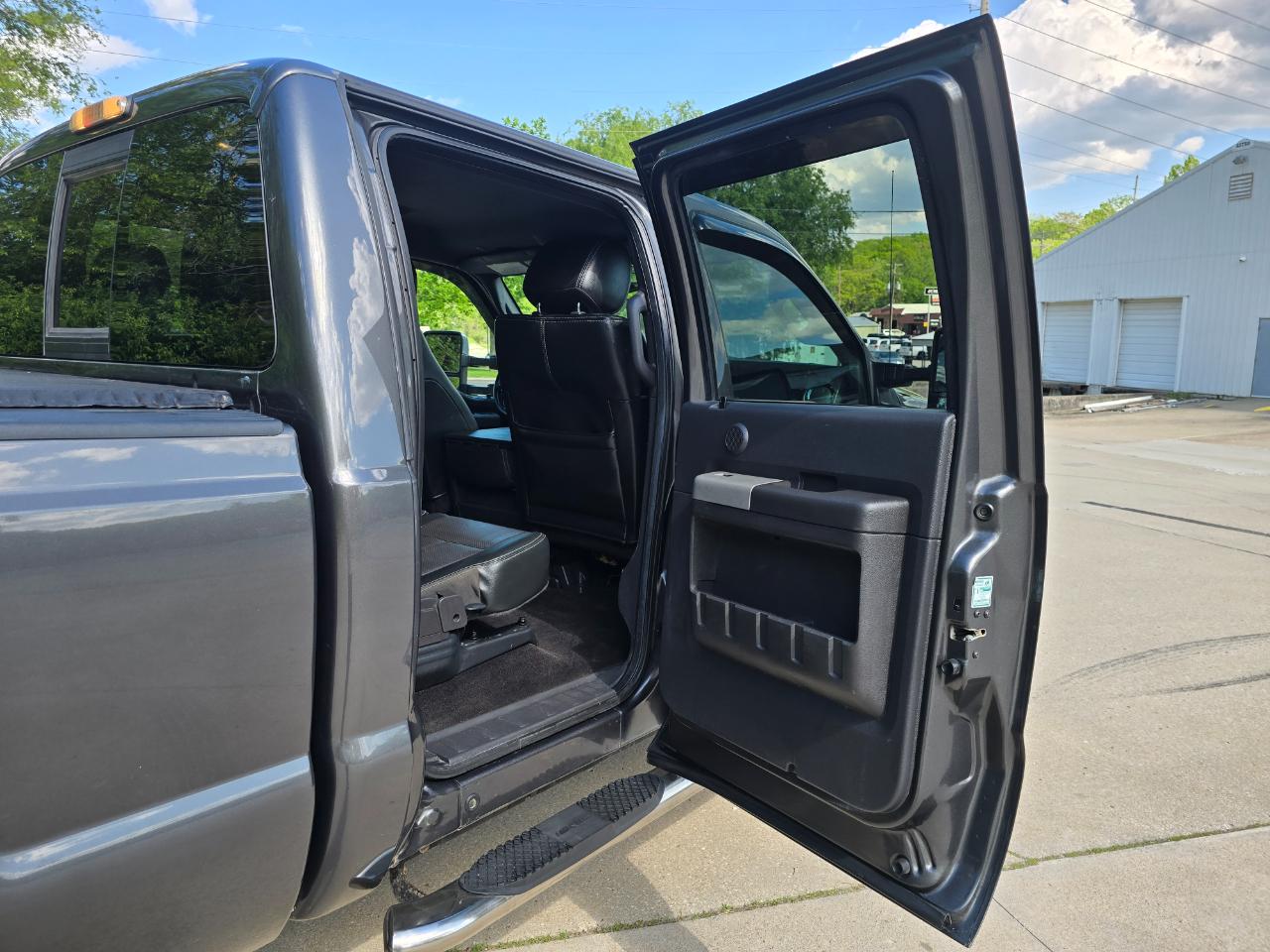 Ford F-350 SD Lariat Crew Cab 4WD 2016
