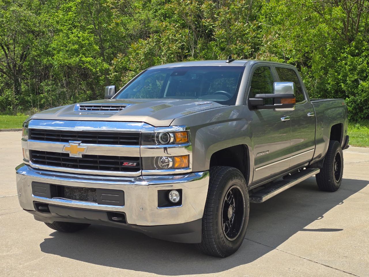 Chevrolet Silverado 2500HD LTZ Crew Cab 4WD 2017