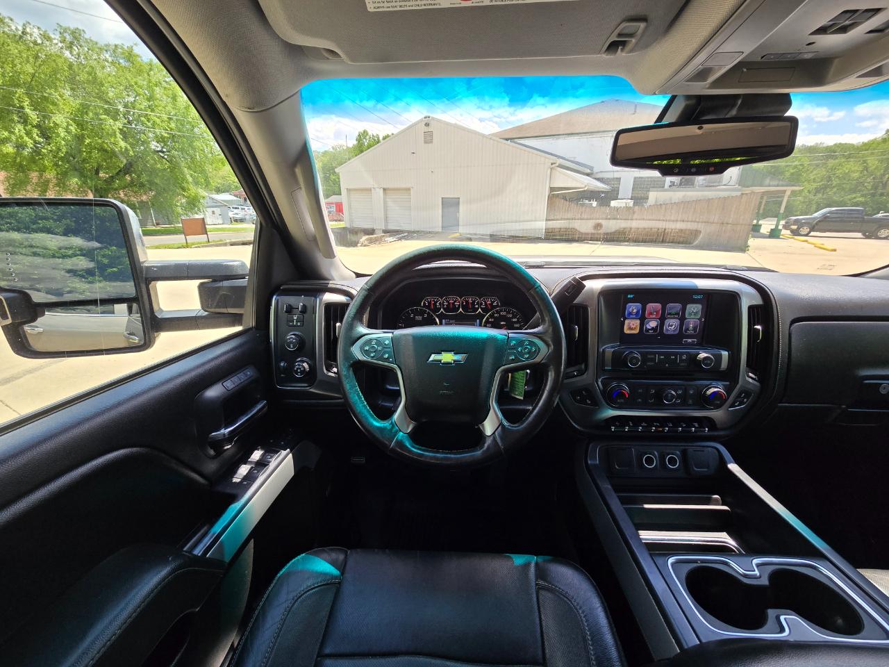 Chevrolet Silverado 2500HD LTZ Crew Cab 4WD 2017