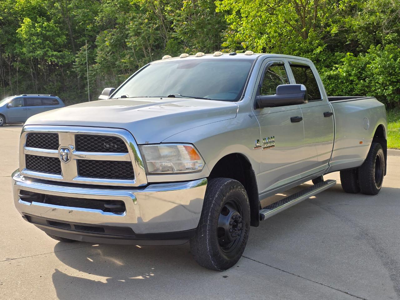 RAM 3500 Tradesman Crew Cab 4WD DRW 2015