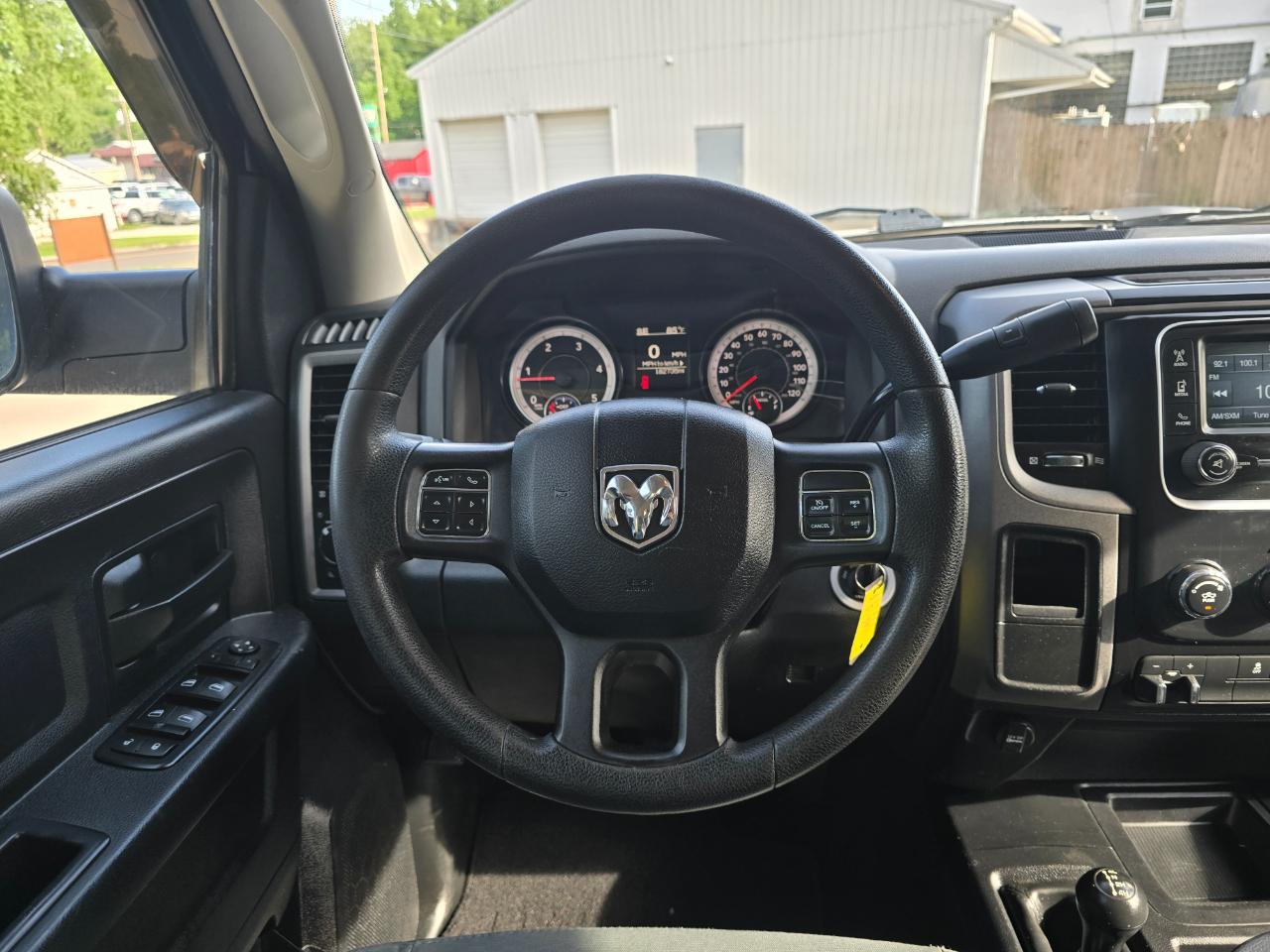 RAM 3500 Tradesman Crew Cab 4WD DRW 2015