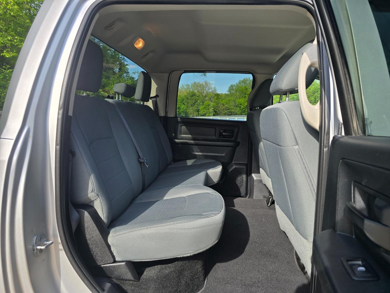 RAM 3500 Tradesman Crew Cab 4WD DRW 2015