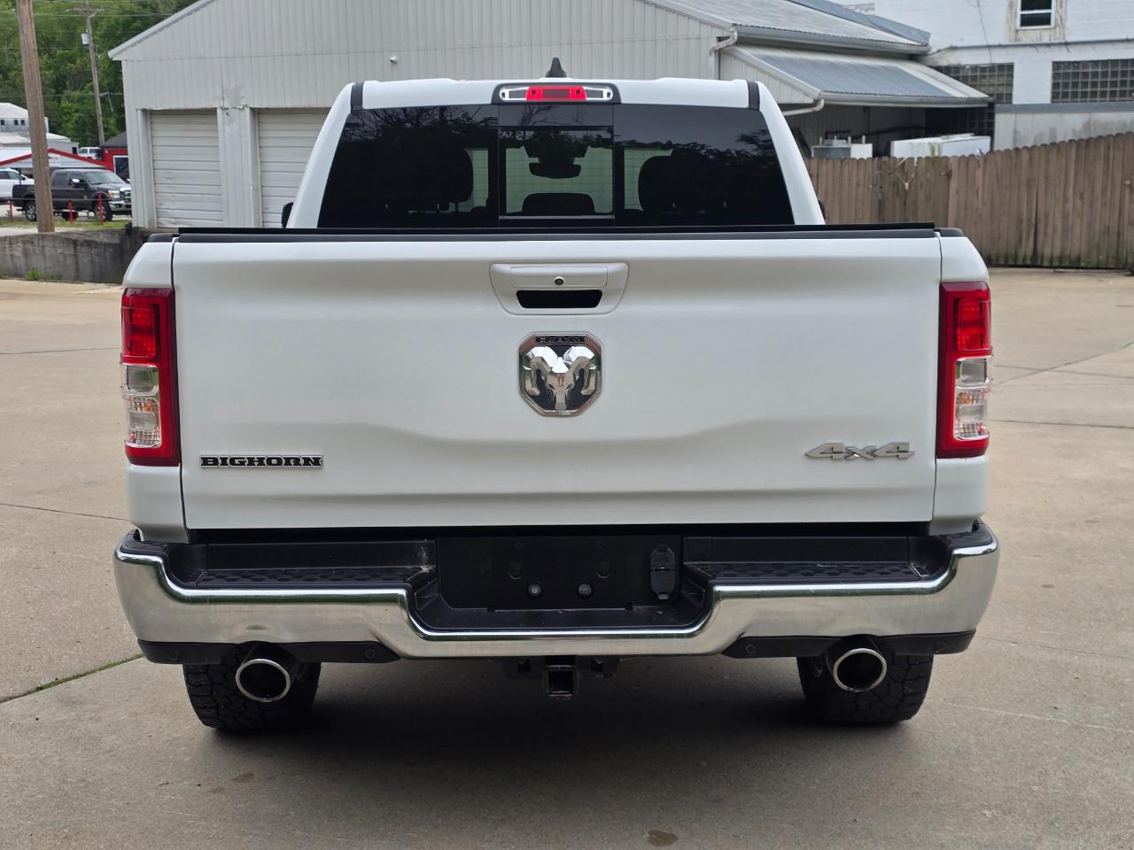 RAM 1500 Big Horn Crew Cab SWB 4WD 2022