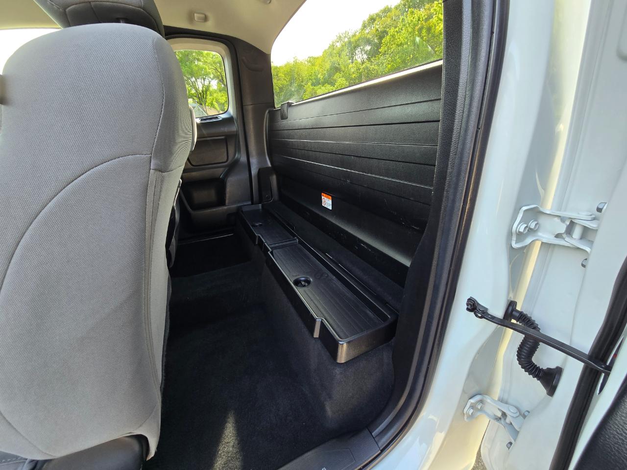 Toyota Tacoma SR5 Access Cab I4 6AT 2WD 2023