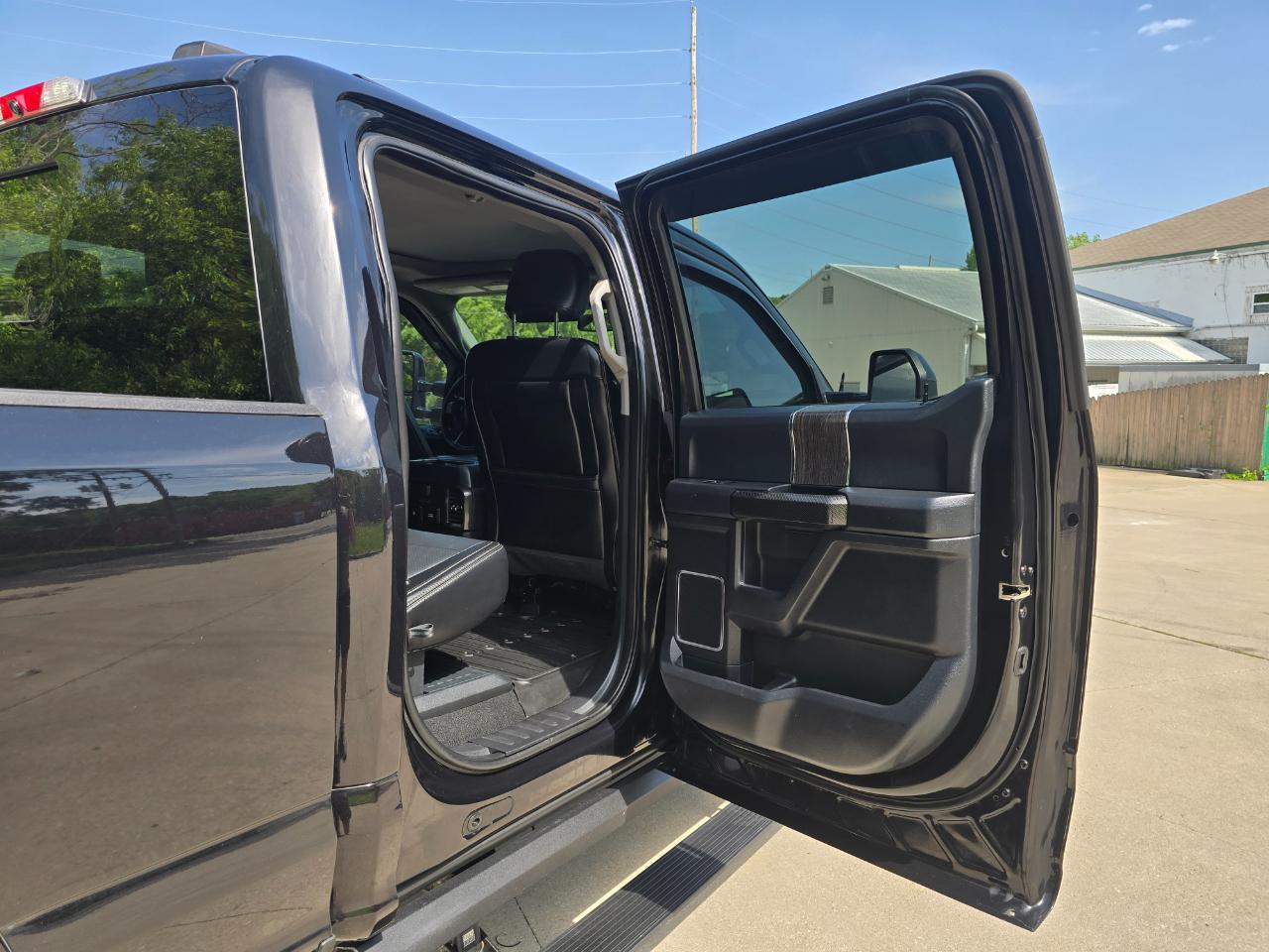 Ford F-250 SD Lariat Crew Cab 4WD 2020