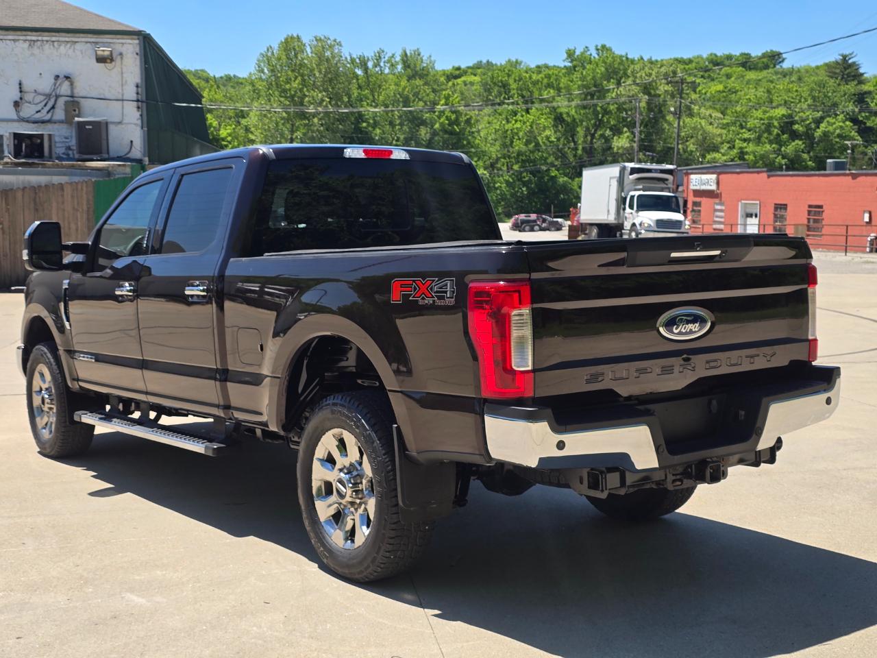 Ford F-250 SD Lariat Crew Cab 4WD 2018