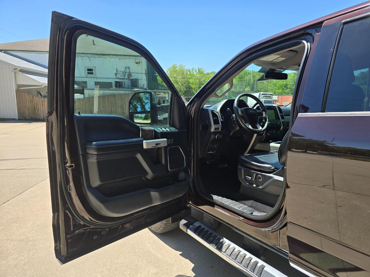 Ford F-250 SD Lariat Crew Cab 4WD 2018