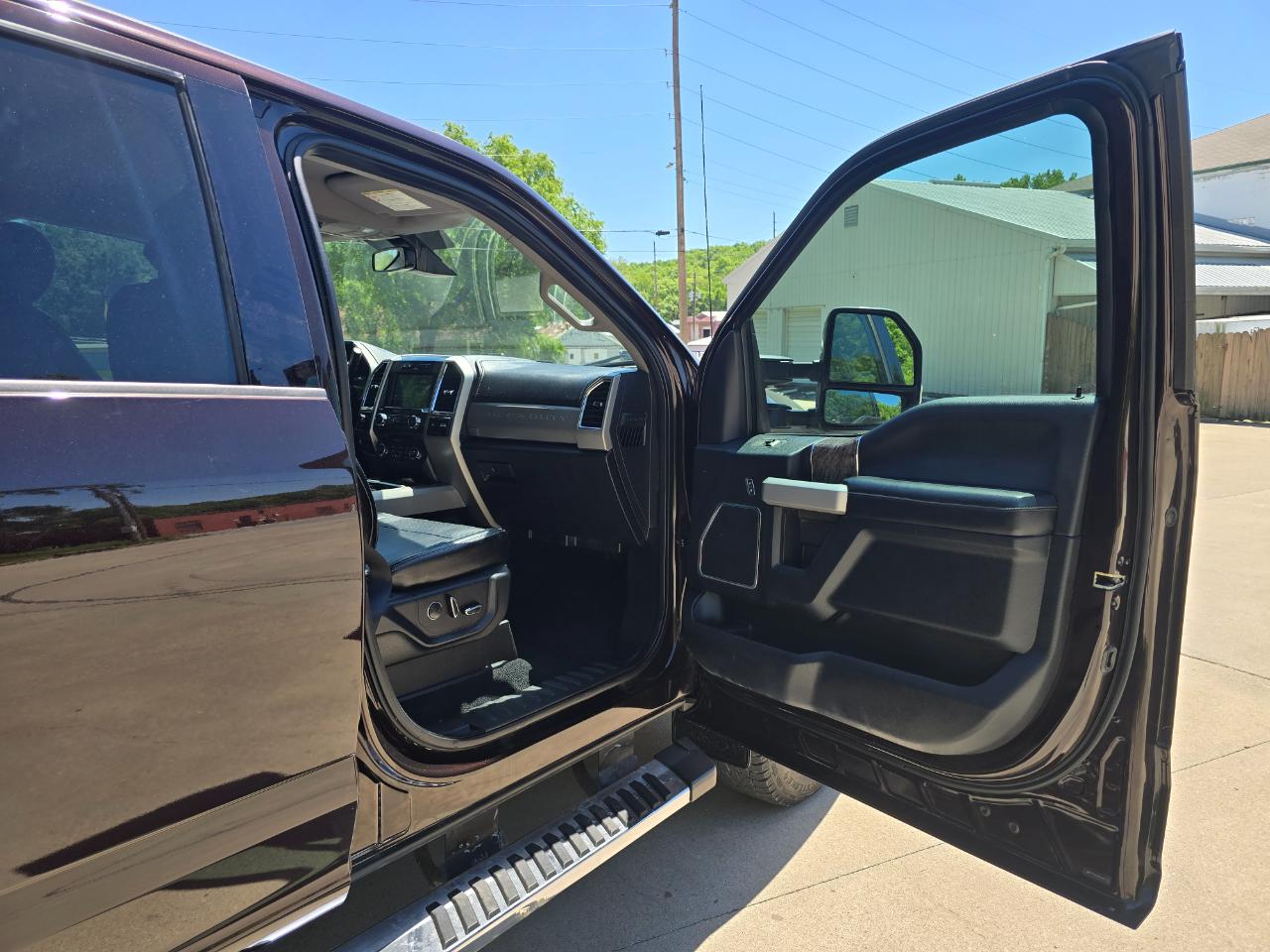 Ford F-250 SD Lariat Crew Cab 4WD 2018