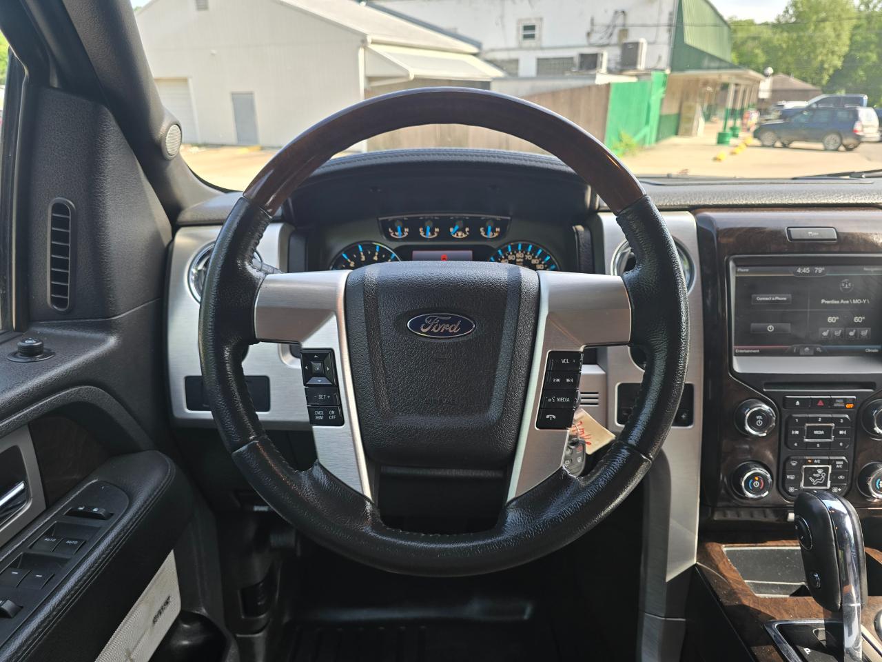 Ford F-150 Lariat SuperCrew 5.5-ft. Bed 4WD 2013