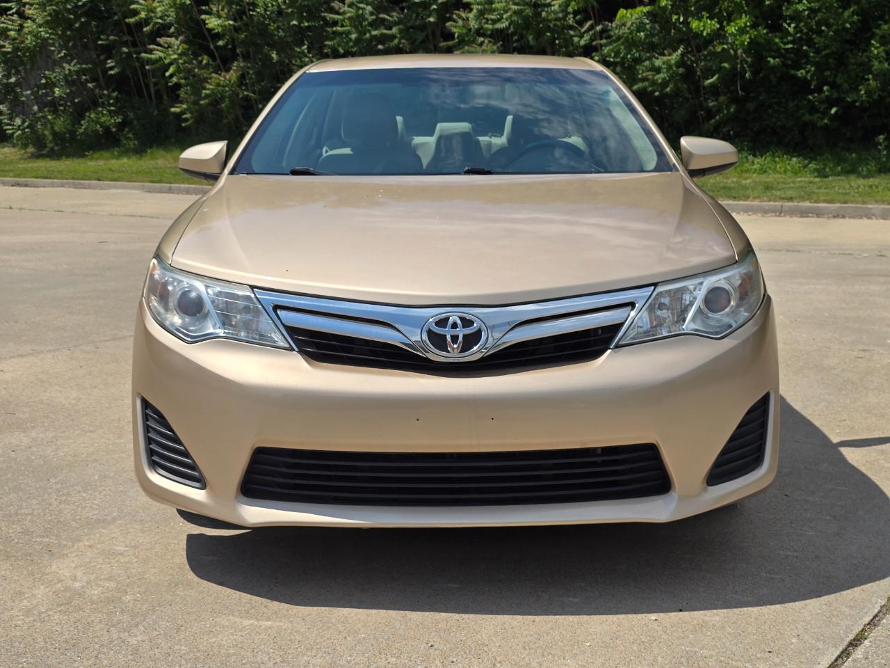 Toyota Camry LE 2012