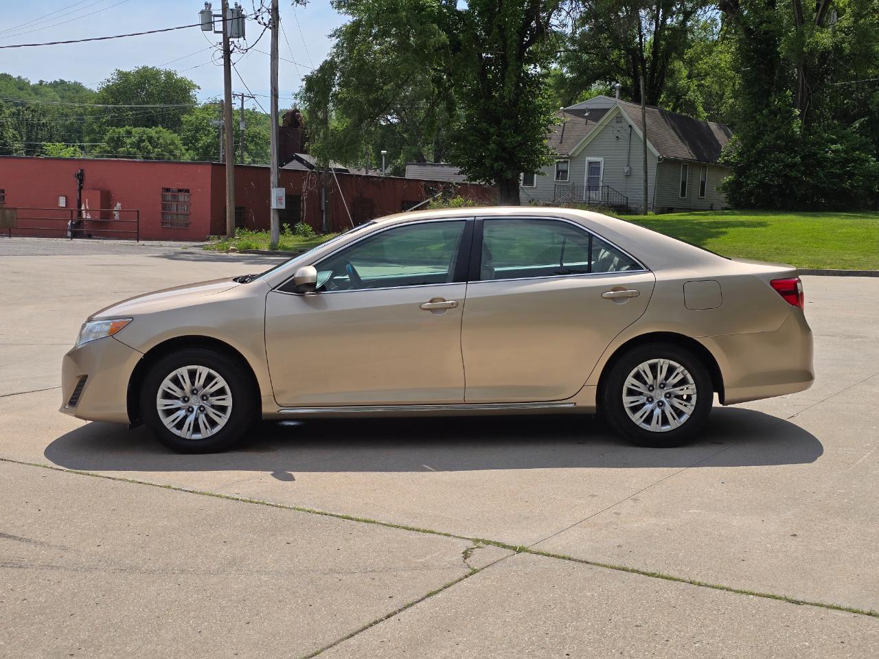 Toyota Camry LE 2012