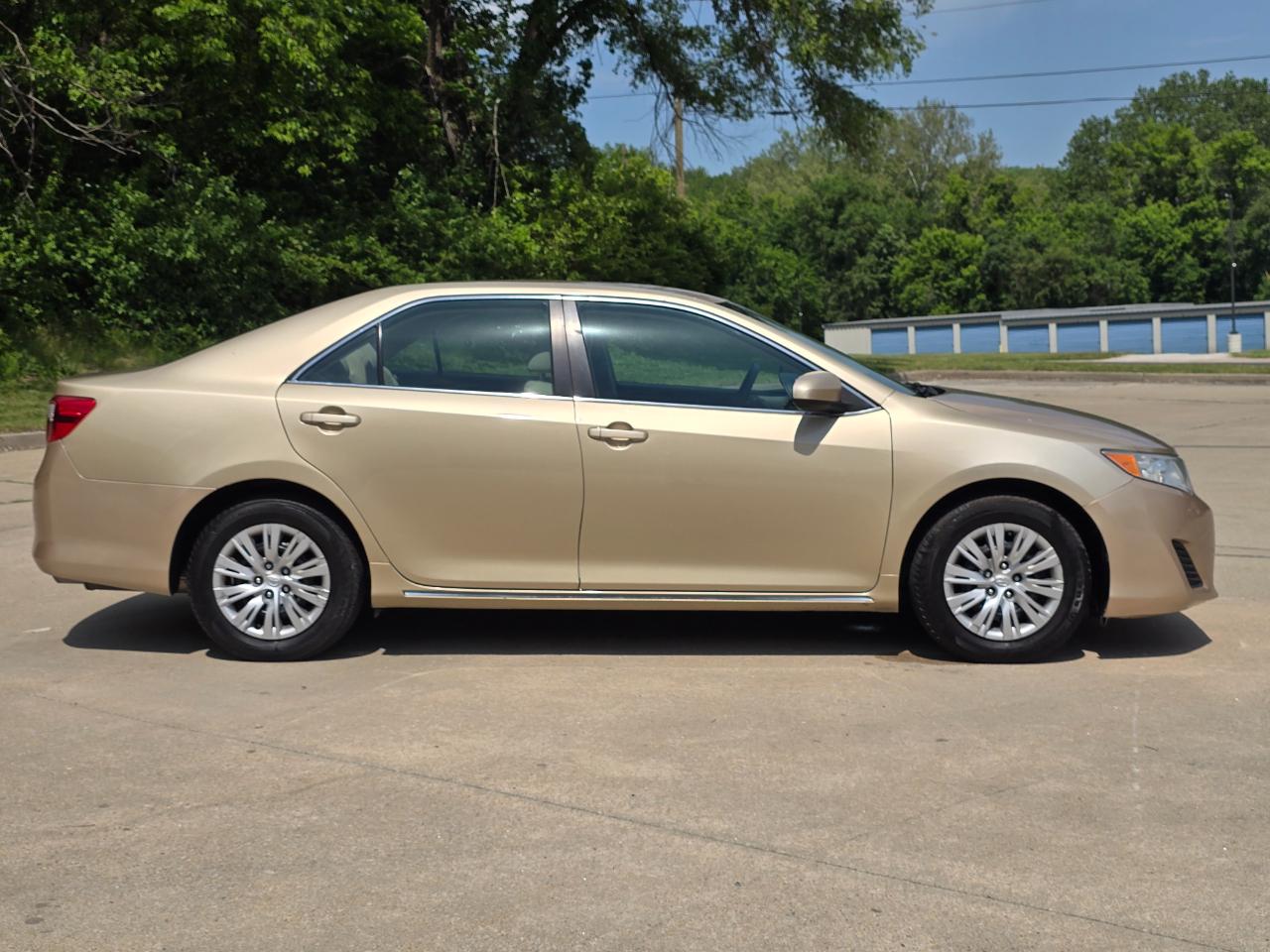 Toyota Camry LE 2012