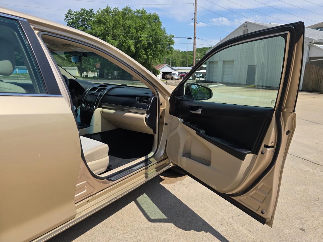 Toyota Camry LE 2012