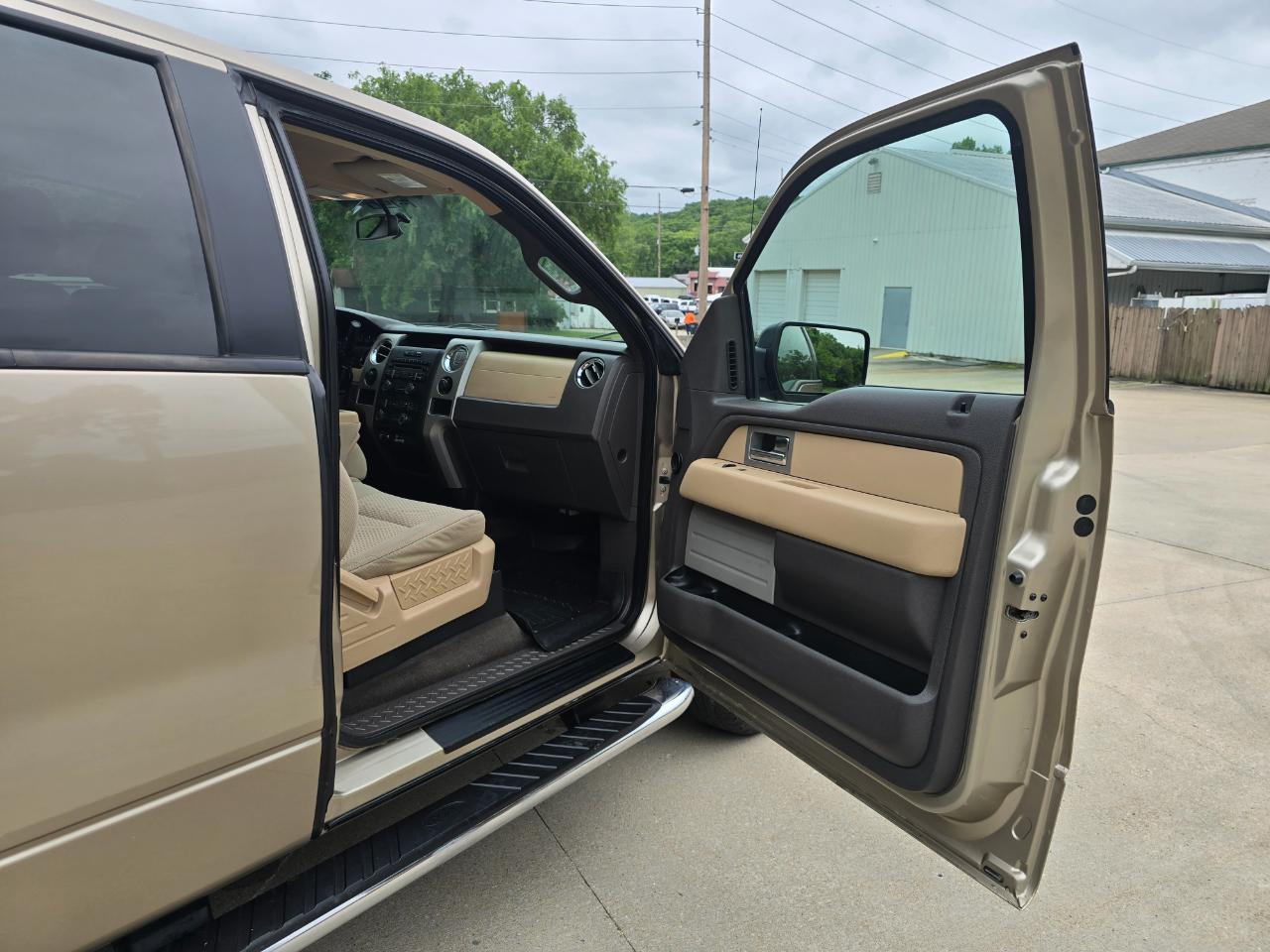 Ford F-150 FX4 SuperCab 6.5-ft. Bed 4WD 2011