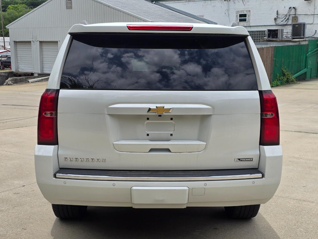 Chevrolet Suburban Premier 4WD 2017