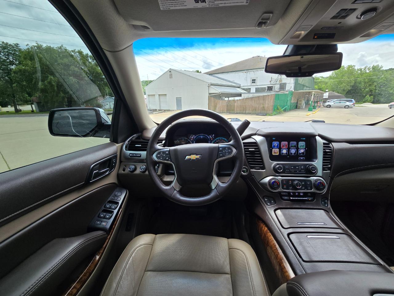Chevrolet Suburban Premier 4WD 2017