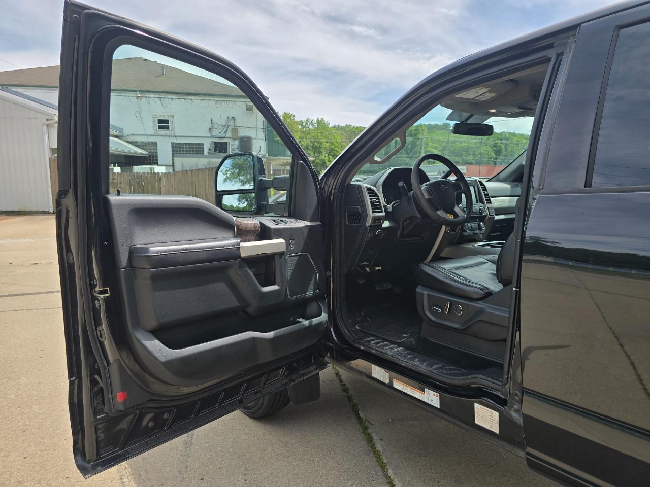 Ford F-550 SuperCab DRW 2WD 2019