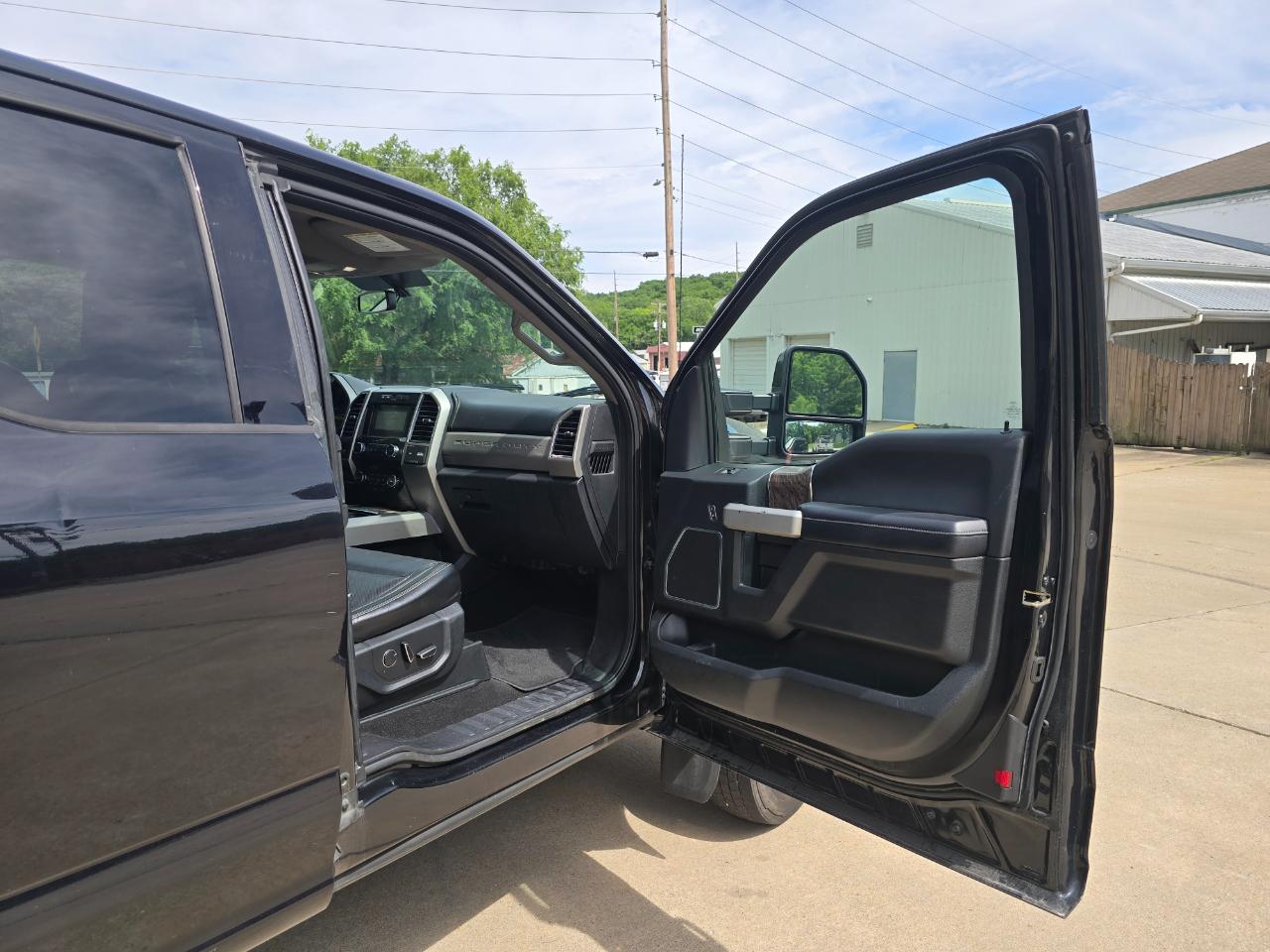 Ford F-550 SuperCab DRW 2WD 2019