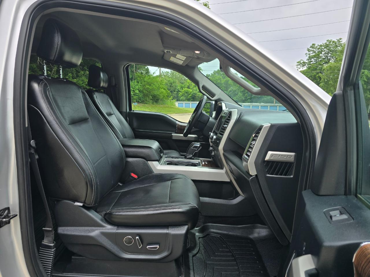Ford F-150 Lariat SuperCrew 5.5-ft. Bed 4WD 2015