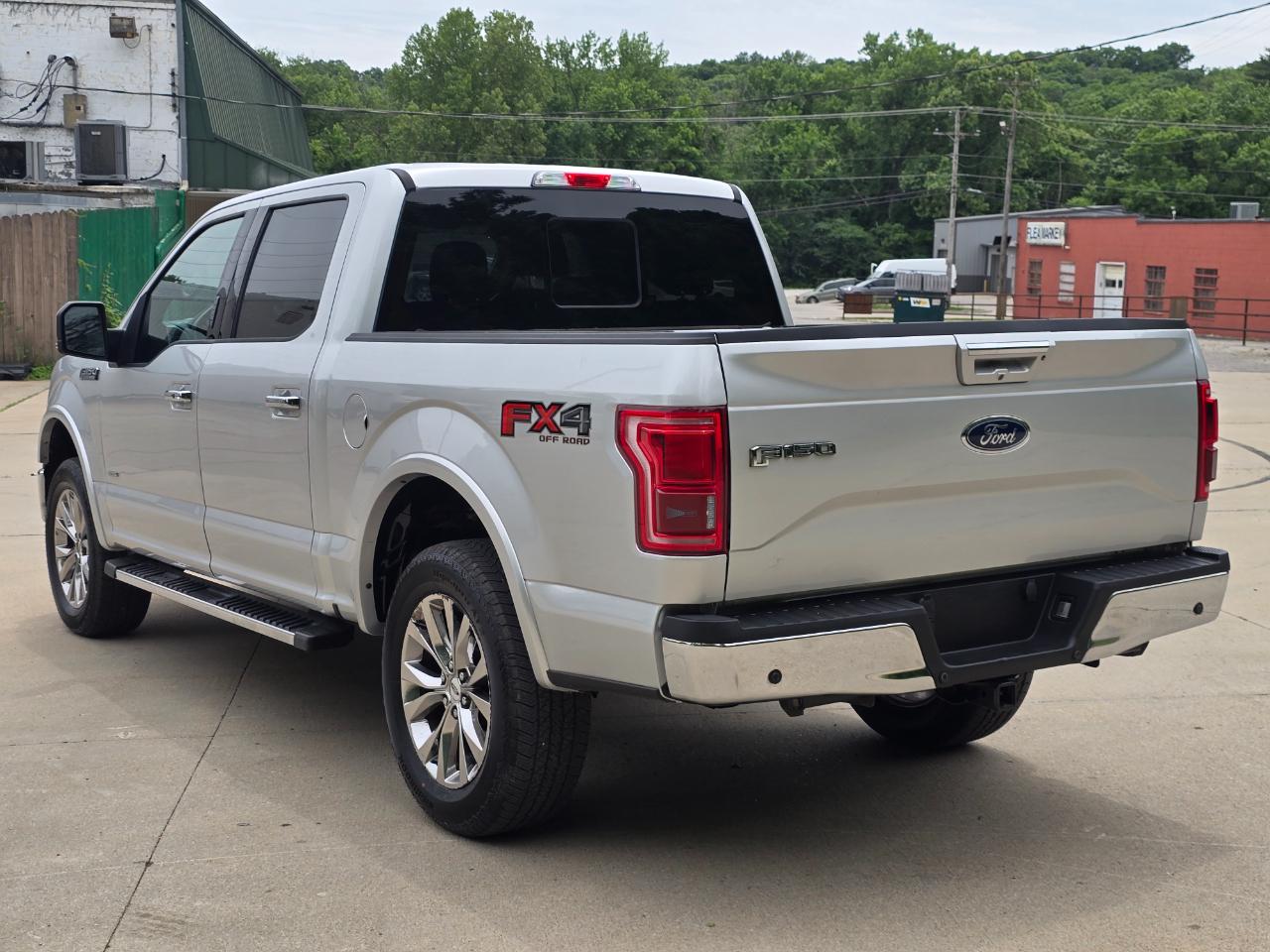 Ford F-150 Lariat SuperCrew 5.5-ft. Bed 4WD 2015