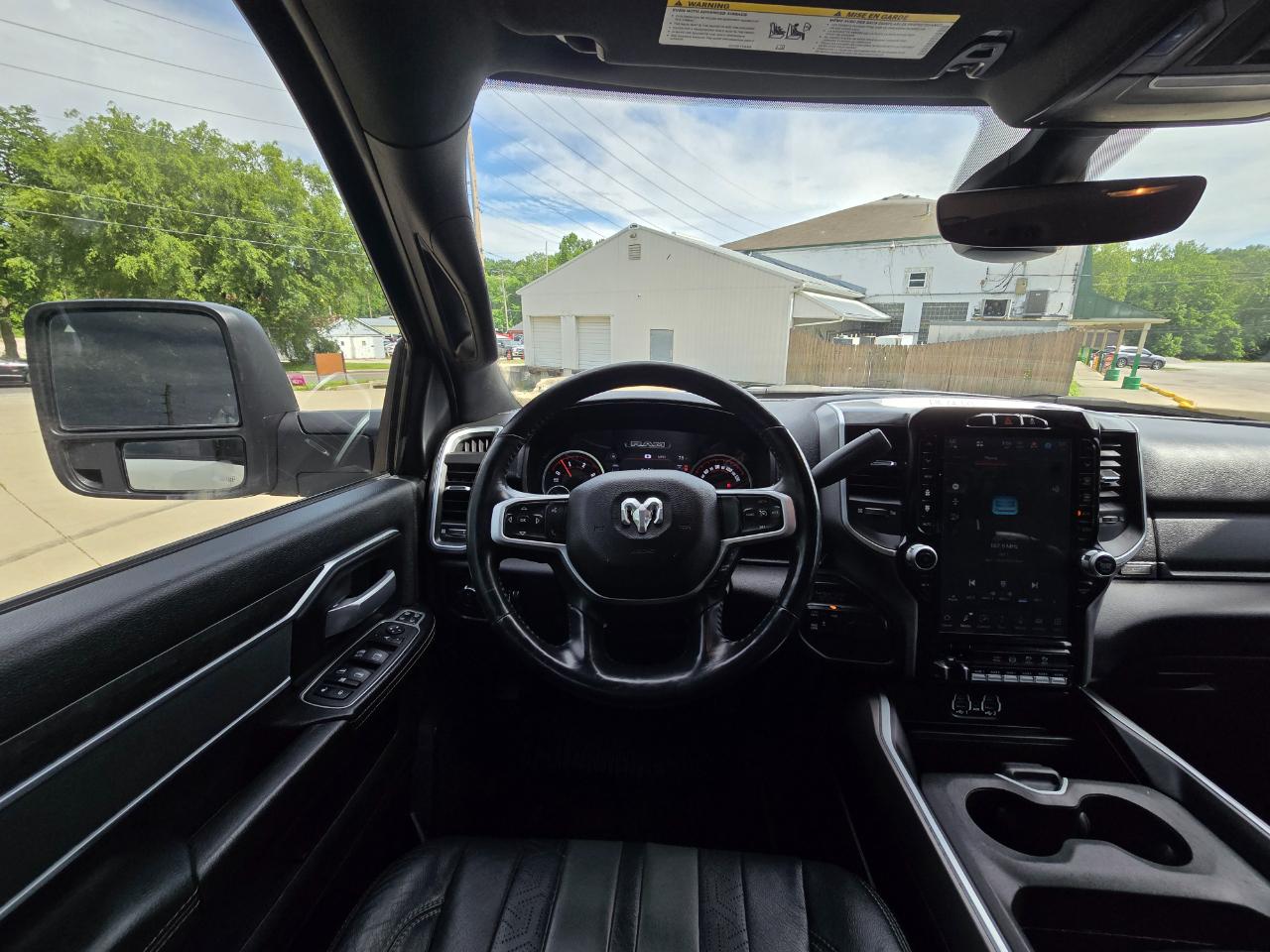 RAM 2500 Laramie Crew Cab 4WD 2024
