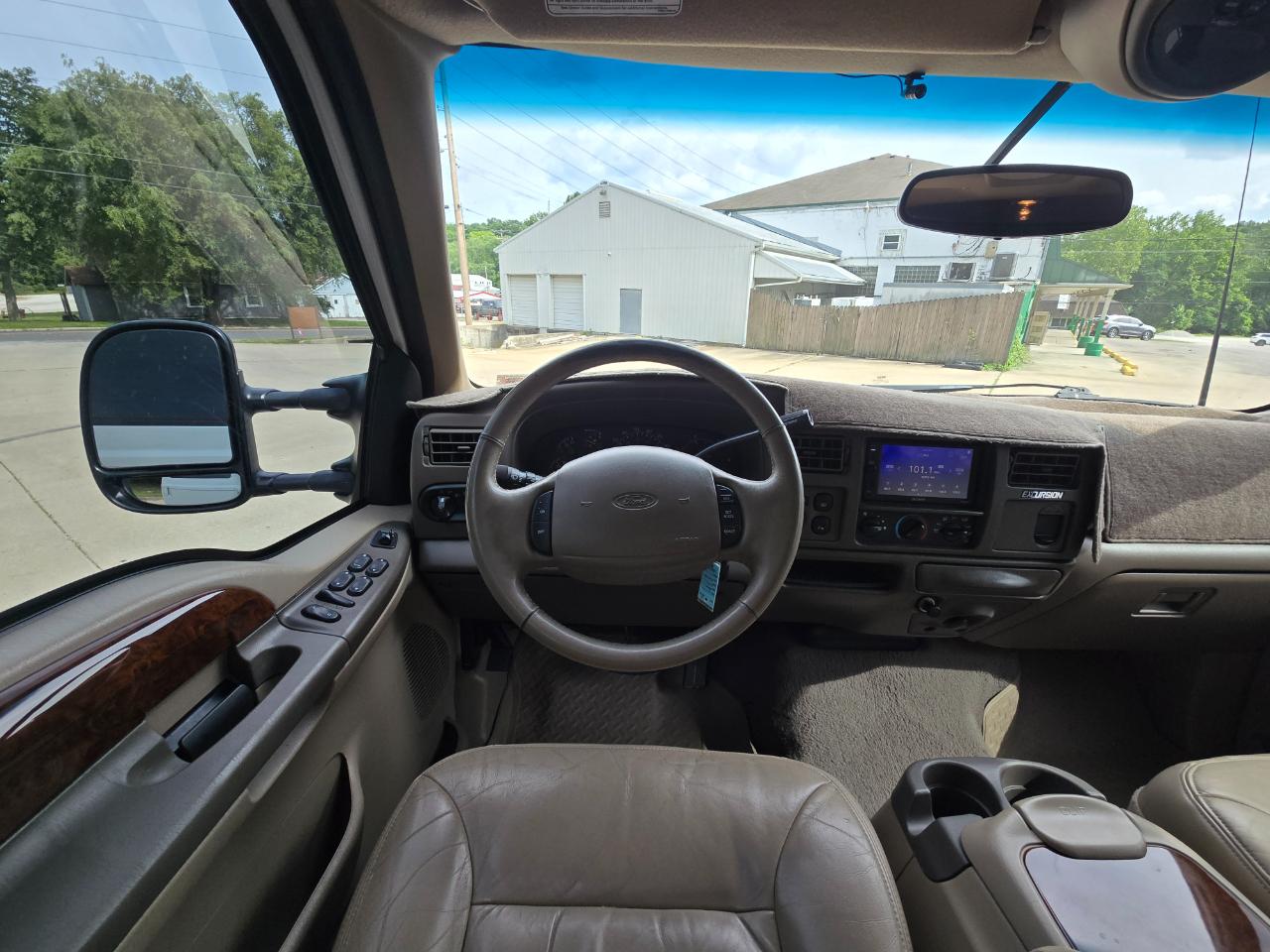Ford Excursion Limited 4WD 2001