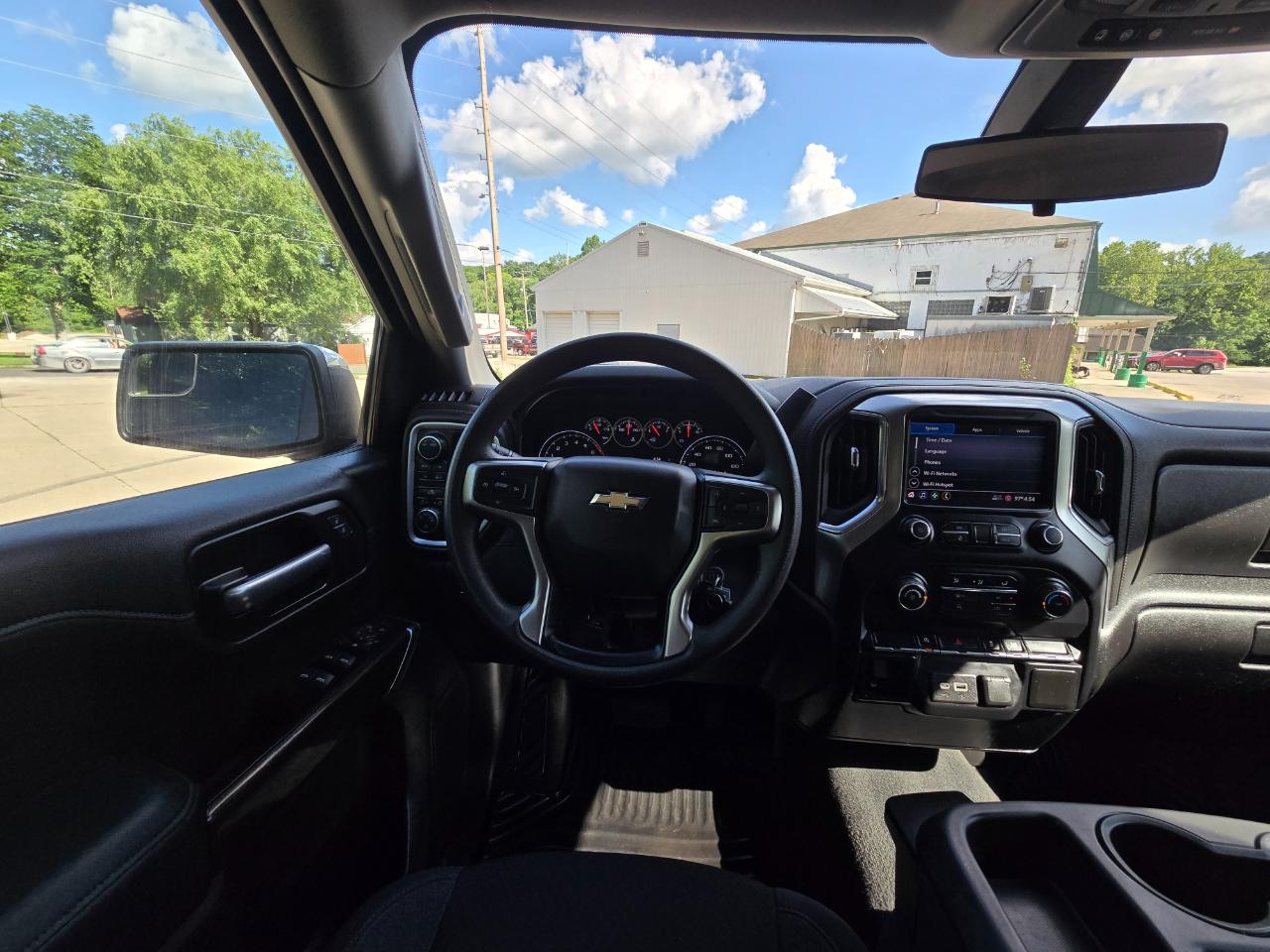 Chevrolet Silverado 1500 Custom Double Cab 4WD 2020