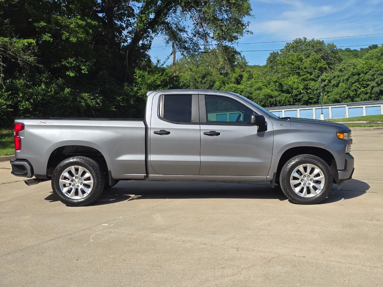 Chevrolet Silverado 1500 Custom Double Cab 4WD 2020