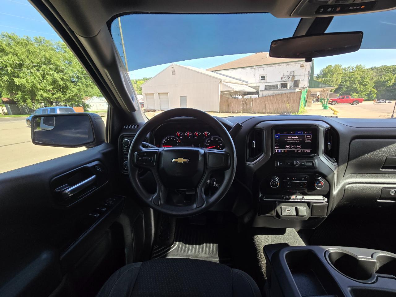 Chevrolet Silverado 1500 Custom Double Cab 4WD 2020